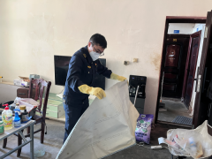 春风送暖学雷锋 交通执法情暖夕阳红