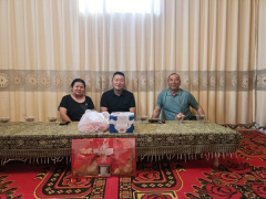 模范先行暖人心 民族团结聚温情 ——先进模范以实干初心致敬老党员